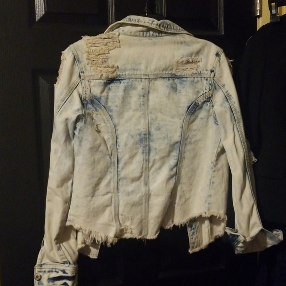 Jean jacket - Picture 2 of 2